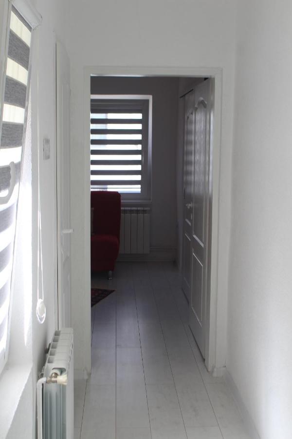 Red Apartment Сараево Екстериор снимка