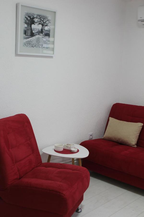 Red Apartment Сараево Екстериор снимка