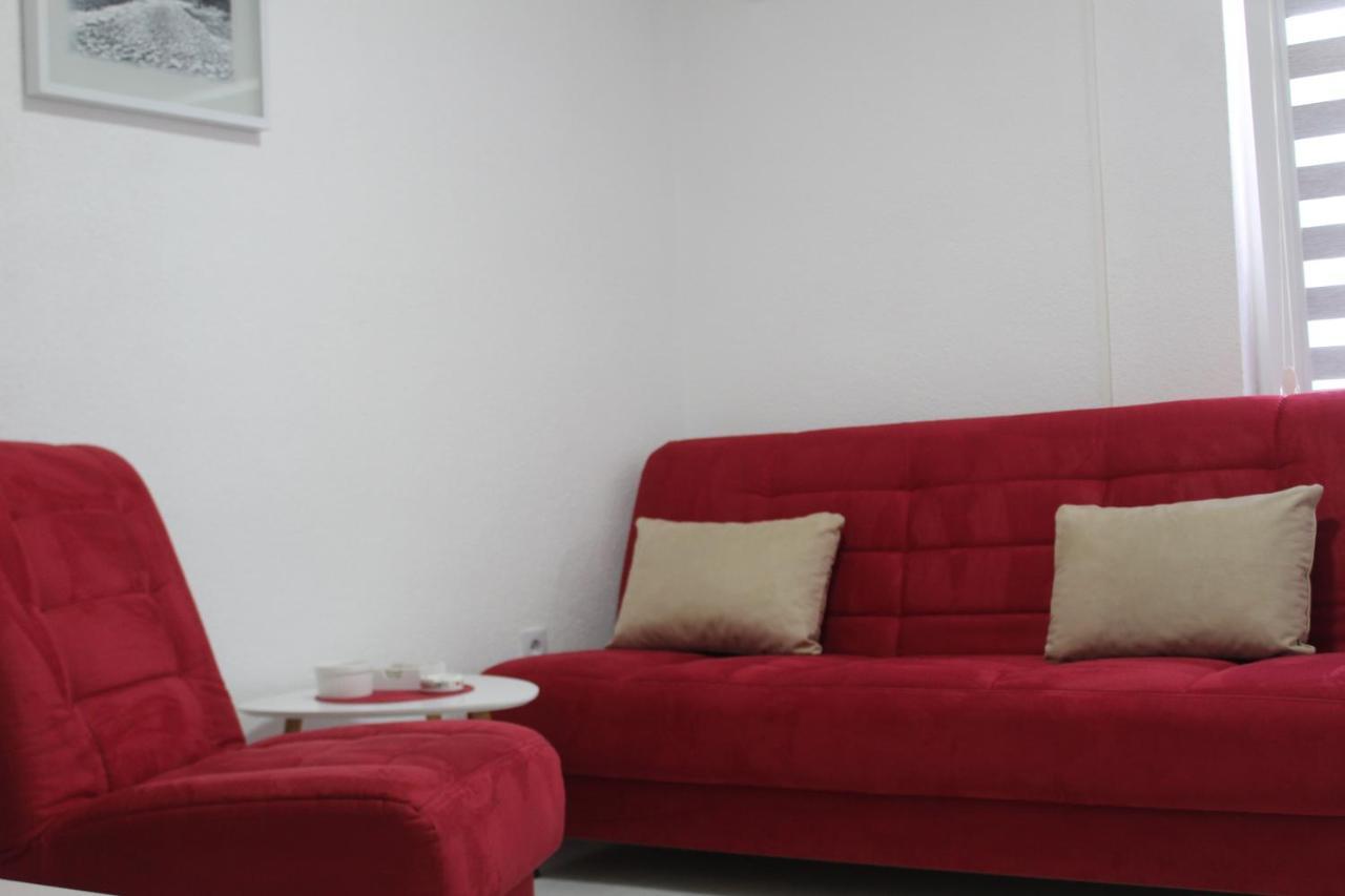 Red Apartment Сараево Екстериор снимка