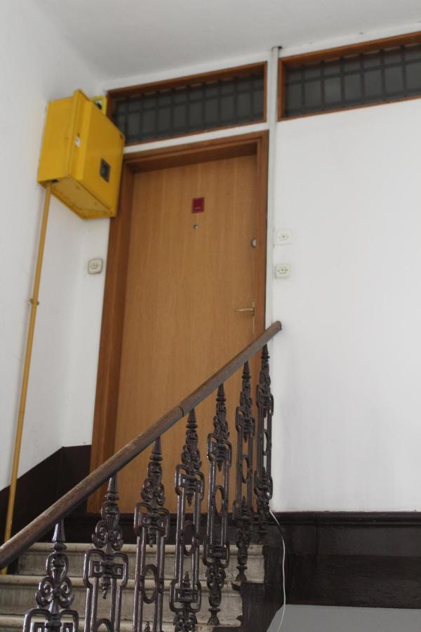 Red Apartment Сараево Екстериор снимка
